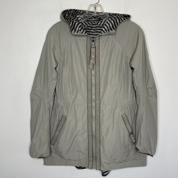 LULULEMON Jacket Womens 2 Reversible Rain For Daze Windbreaker Hooded Stripe - Picture 1 of 16